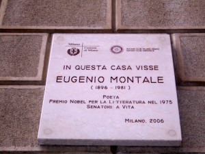 targa casa Montale in via Biglì a Milano