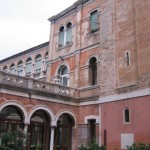 esterno della Chiesa di Ognissanti-Venezia