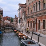 Veduta dal ponte davanti alla Chiesa di Ognissanti-Venezia